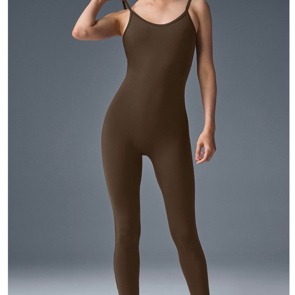ALO Yoga Brown Scoop-Neck Tank
